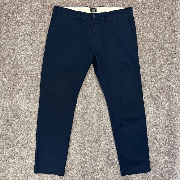 J. Crew Men's Chino Pants Size 34 x 30 Navy Blue Stretch Mid Rise Pockets GUC - Picture 2 of 14